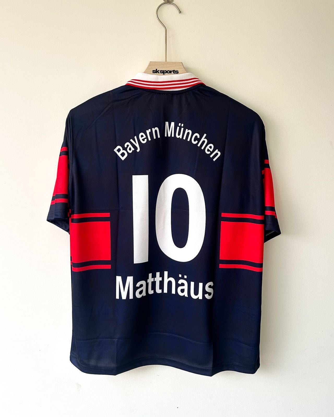 BAYERN MUNICH MATTHAUS 1997-1998 HOME RETRO FIVESLEEVES POLO