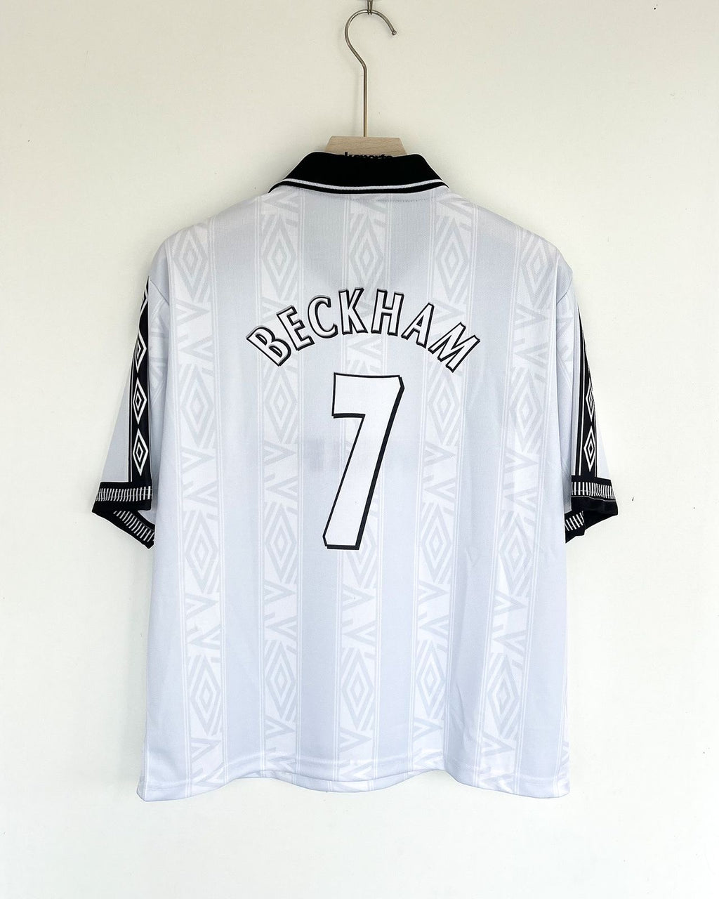 BECKHAM MAN UNITED RETRO FIVESLEEVES POLO