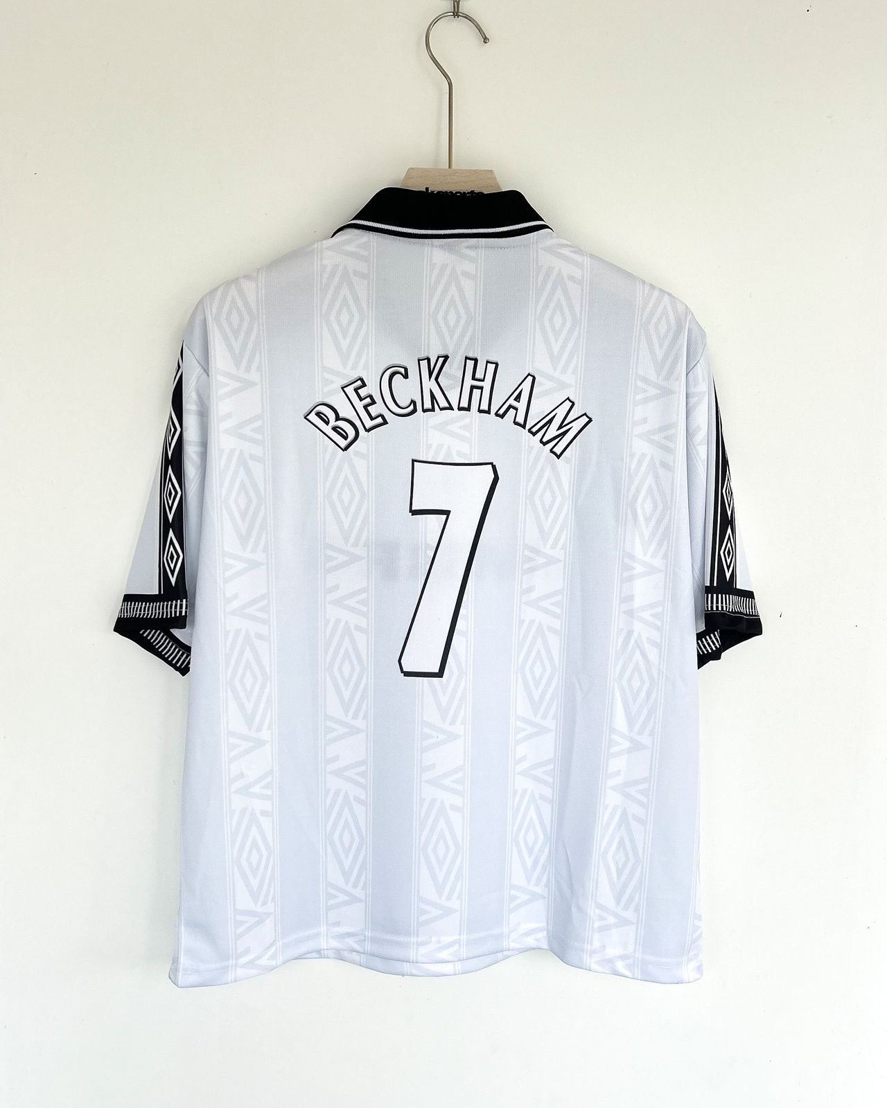 BECKHAM MAN UNITED RETRO FIVESLEEVES POLO