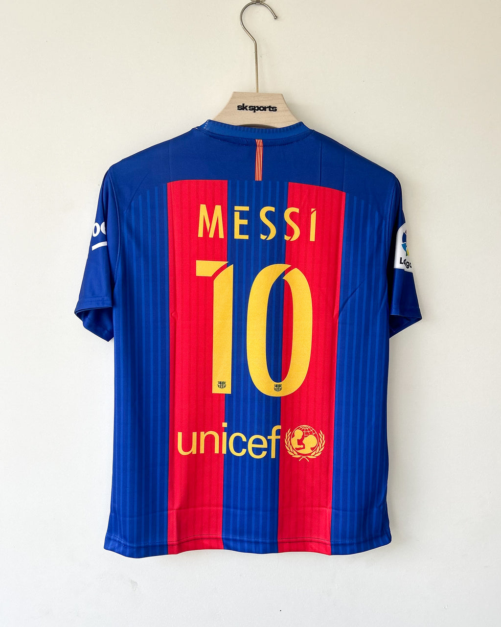 MESSI BARCELONA 2016-17 HOME KIT