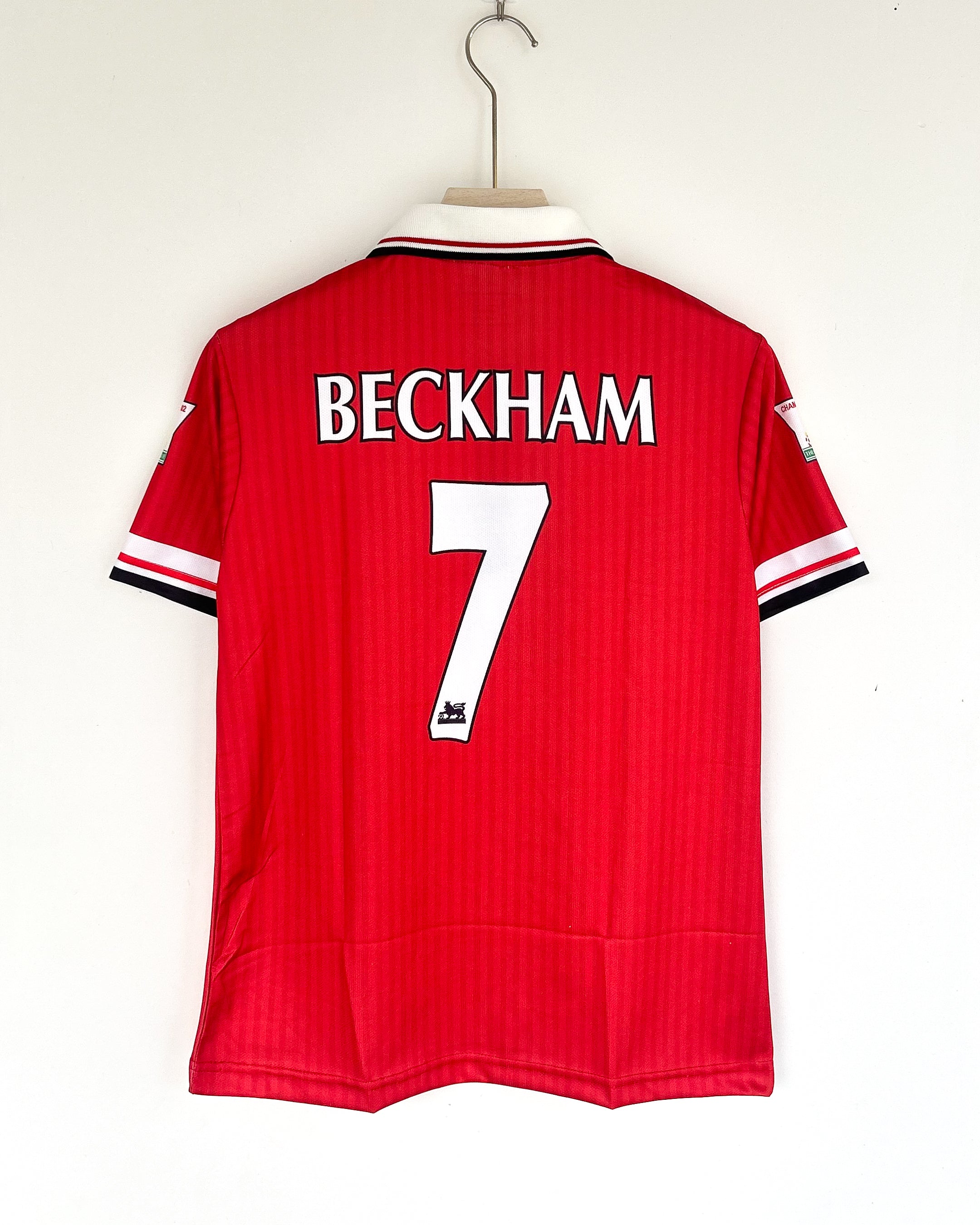 MANCHESTER UNITED 1999 DAVID BECKHAM HALF SLEEVE EMBROIDERY ZIP