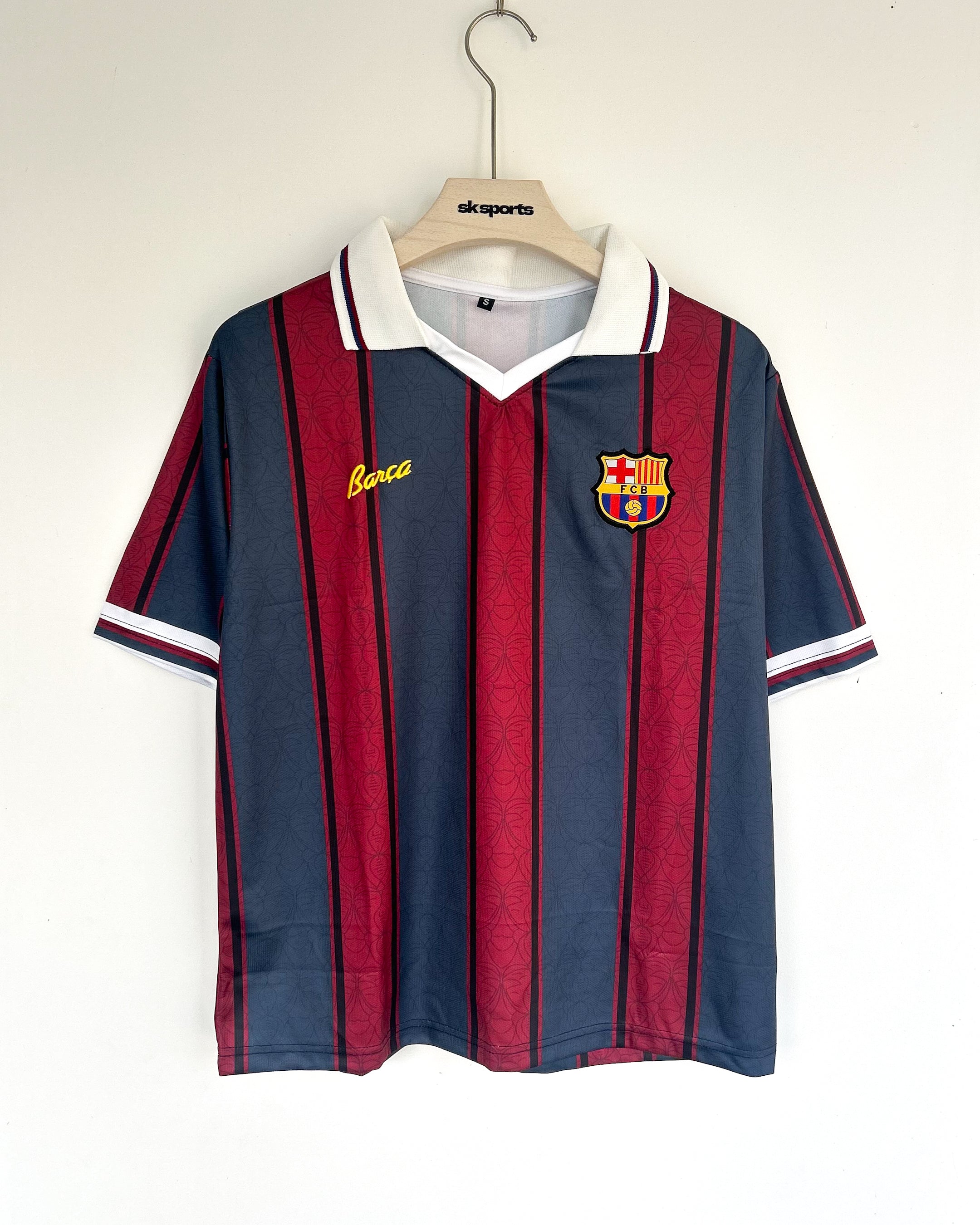 CRUYFF BARCELONA 125TH ANNIVERSARY KIT FIVESLEEVE POLO EMBROIDERY