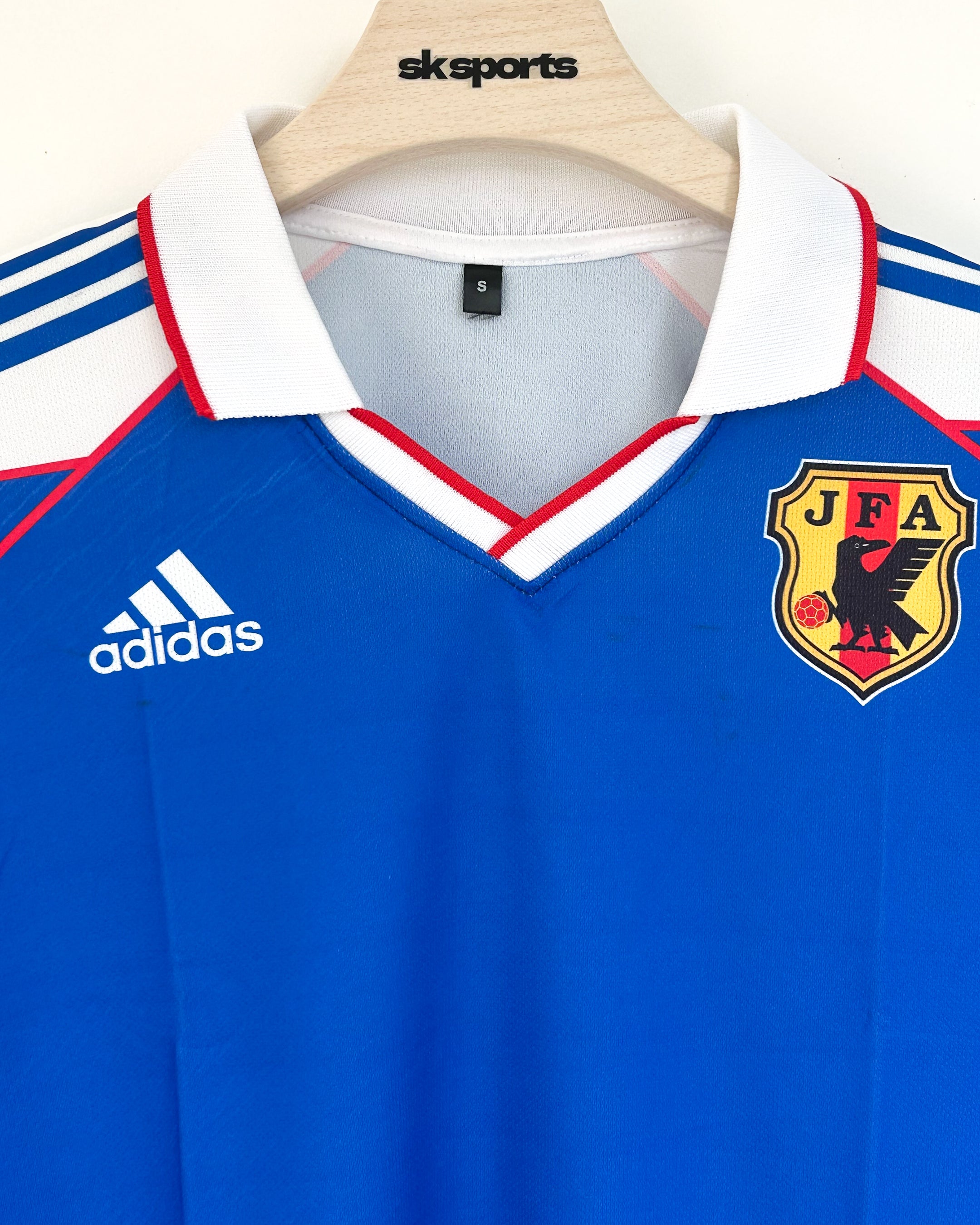 JAPAN 2004-05 HOME KIT NAKATA FIVESLEEVES