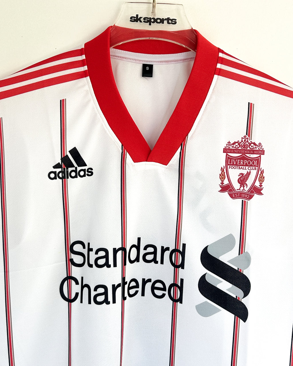 GERRERD LIVERPOOL 2010-11 AWAY KIT V-NECK FIVESLEEVES