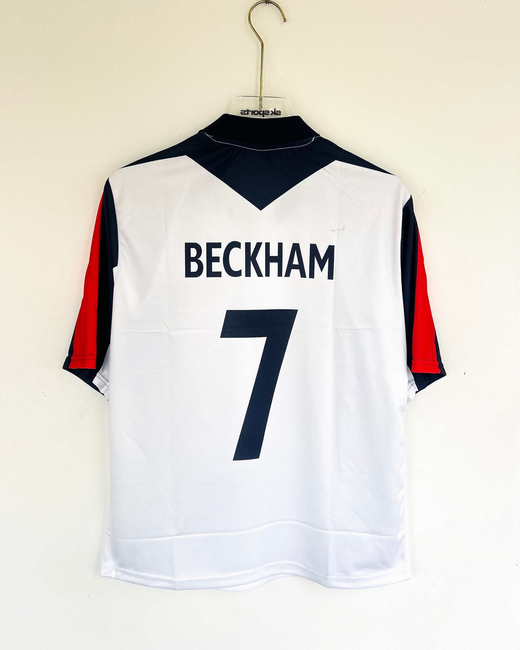 ENGLAND BECKHAM 2001-02 HOME KIT FIVESLEEVES