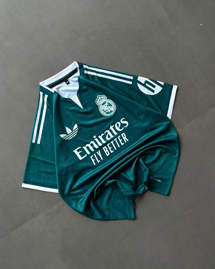 MBAPPE REAL MADRID 2026-27 AWAY KIT EMBROIDERY