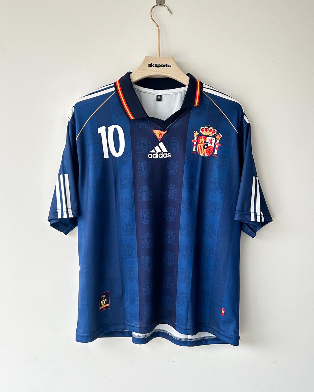 Raul 1998-99 Spain Away Kit fivesleeve