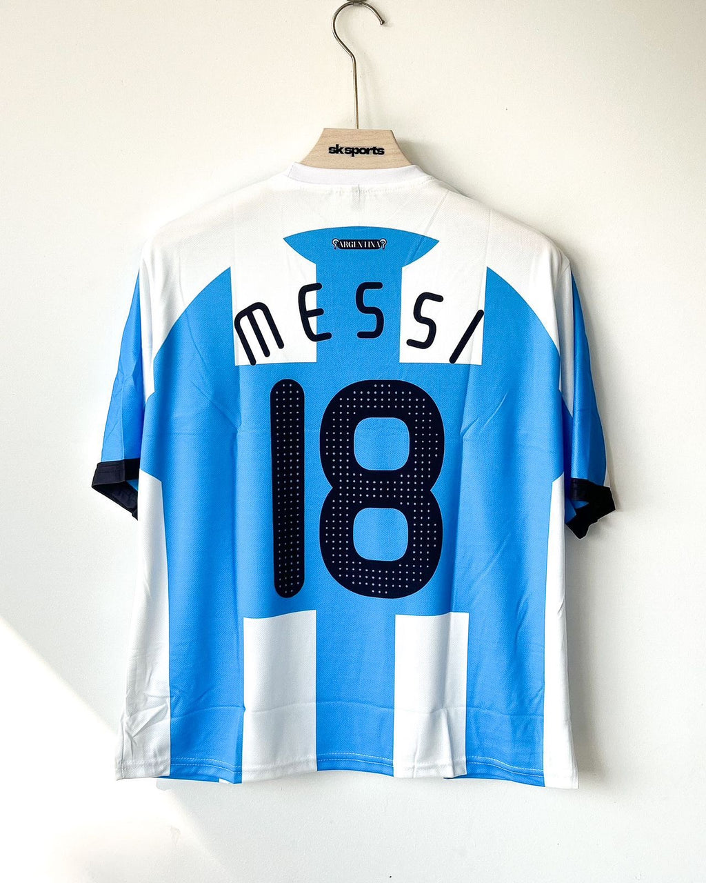 MESSI ARGENTINA HOME KIT FIVESLEEVES